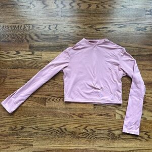 Pink crop workout top. Extremely comfy! M